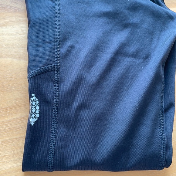 NWOT FREE People LEGGINGS - Picture 5 of 6